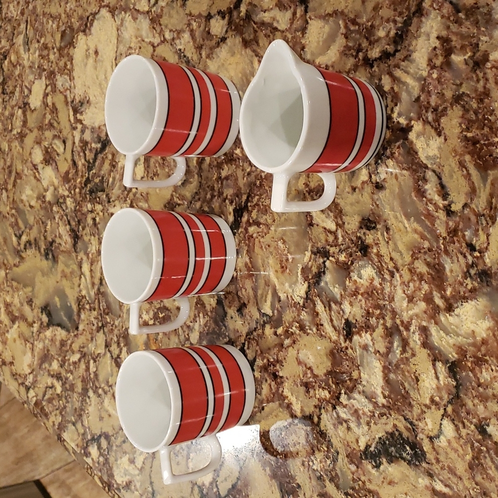 Vintage Carousel japan 3cups 1 for Milk